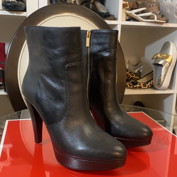 Michael Kors High Heel boots new. - Picture 9 of 10